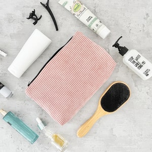 Riesen Rosa Cord Kulturtasche | groß genug für Bürste und Shampooflachen | Maße L26 x H16 x B5cm