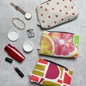 Red Mini Pouch | 20x13x3 cm | Handmade in Germany | Hearts, Citrus Print, Abstract Red | Small Makeup Organizer