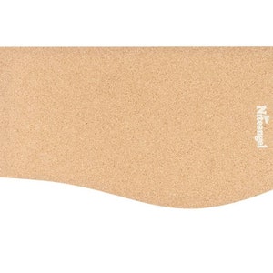 Puede incluir: Un tablero de corcho marrón claro con un borde inferior ligeramente curvado. El tablero tiene un logotipo blanco que dice "Niteangel" con un pequeño diseño de hoja.