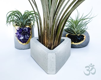 Set of 3 Triangle Concrete Planters Air Plant Holder - Geometric Modern Gift - Small Succulent Planter - Small Plant Pot - Minimalism Design
