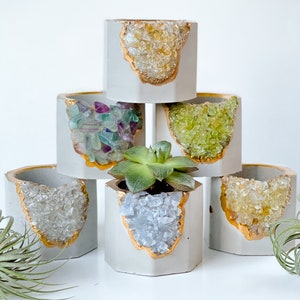 Set of 6 Succulent Pots with Drainage | Cute Geode Planters Mini Raw Crystals Air Plant Display Holder Cactus Pot Candle Concrete Wholesale