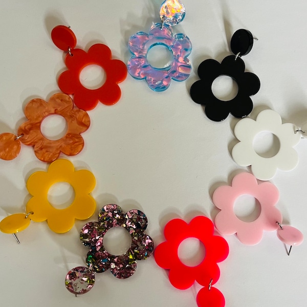 flower power earrings, mary quant daisy, gifts for her, retro earrings, acrylic earrings uk, retro flower earrings, mod earrings,