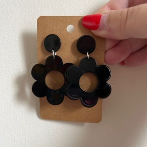 flower power earrings, mary quant daisy, gifts for her, retro earrings, acrylic earrings uk, retro flower earrings, mod earrings,