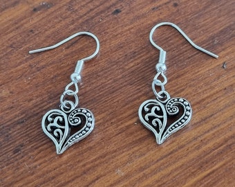 6Pairs of Beautiful Mixed Stone heart & Tibetan Silver Earring W0057242 6Pairs of Beautiful Mixed Stone heart & Tibetan Silver Earring W0057242