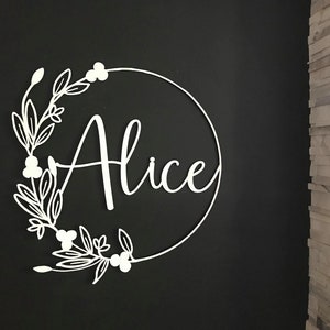 Nursery name sign, Flower circle name, Peronalized name, Wood name, Wooden name, Flower circle with first name, Wood name sign, Circle