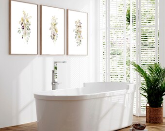 Lantligt inramat set med 3 väggkonsttavlor för badrumsinredning, salviagrönt botaniskt blommigt väggtavlor toalett spa dekor