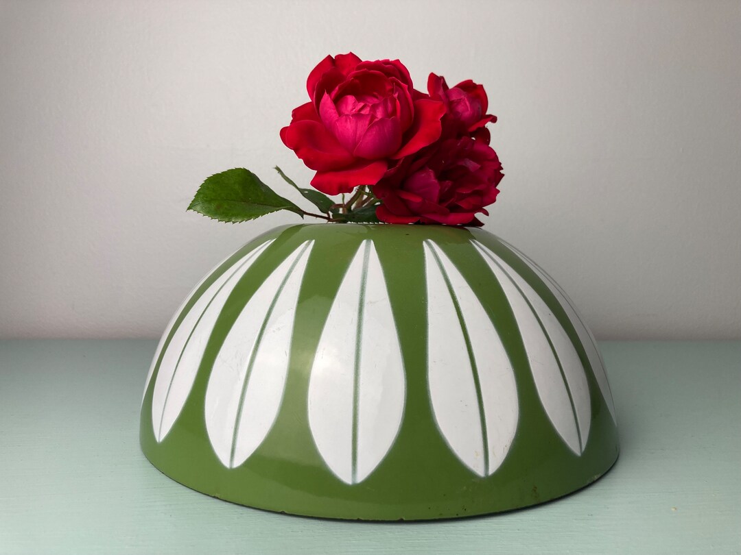 Vintage Cathrineholm 9.5 Lotus Olive Green Bowl - Etsy