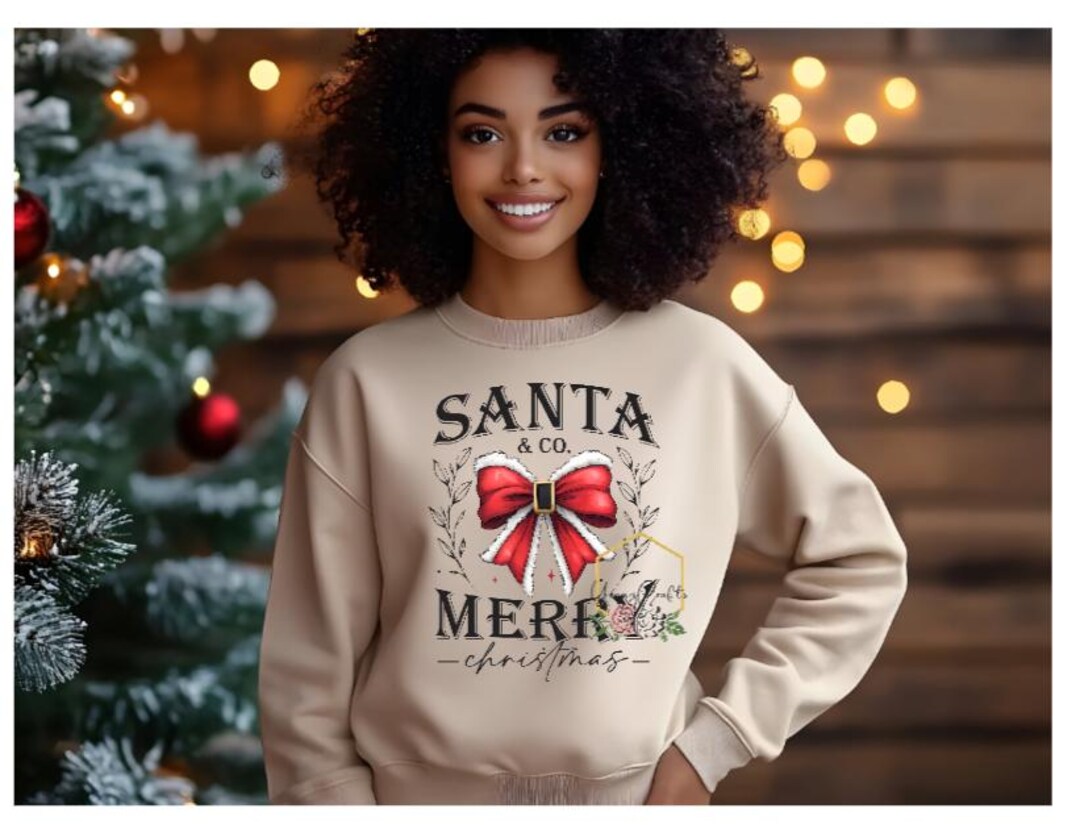 **PRE-ORDER** Merry Christmas Crewneck