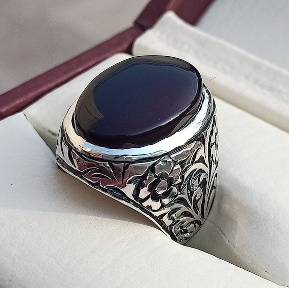 Aqeeq stone deals ring design