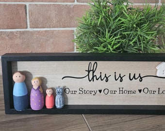 Family frame with plaster subjects, father, mother and child, and any pet, all customizable