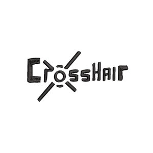 Może przedstawiać: Czarno-białe logo z napisem "Crosshair" i stylizowanym symbolem celownika.