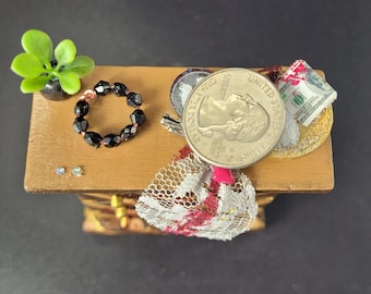 Cómoda en miniatura para la escena del crimen