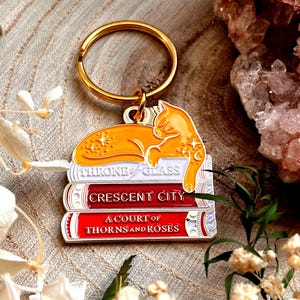 Sarah J Maas Cat Keyring: Throne of Glass, ACOTAR, Crescent City, Officially Licensed Keychain