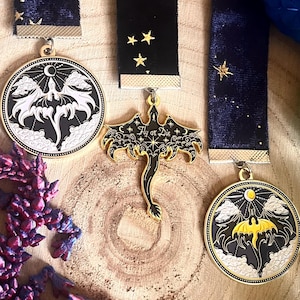 Fourth wing bookmark - Velvet dragon Empyrean series - officially licensed - fly or die