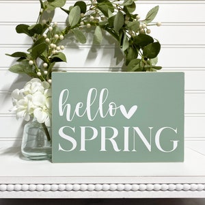 Hello Spring Sign, Wooden Spring Sign, Green Spring Decor, Spring Farmhouse Decor, Vintage-Inspired Spring Sign, Seasonal Home Decor