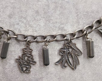 Bracelet à breloques en argent Napier - Bracelet à breloques personnages asiatiques - Bracelet à breloques oversize vintage