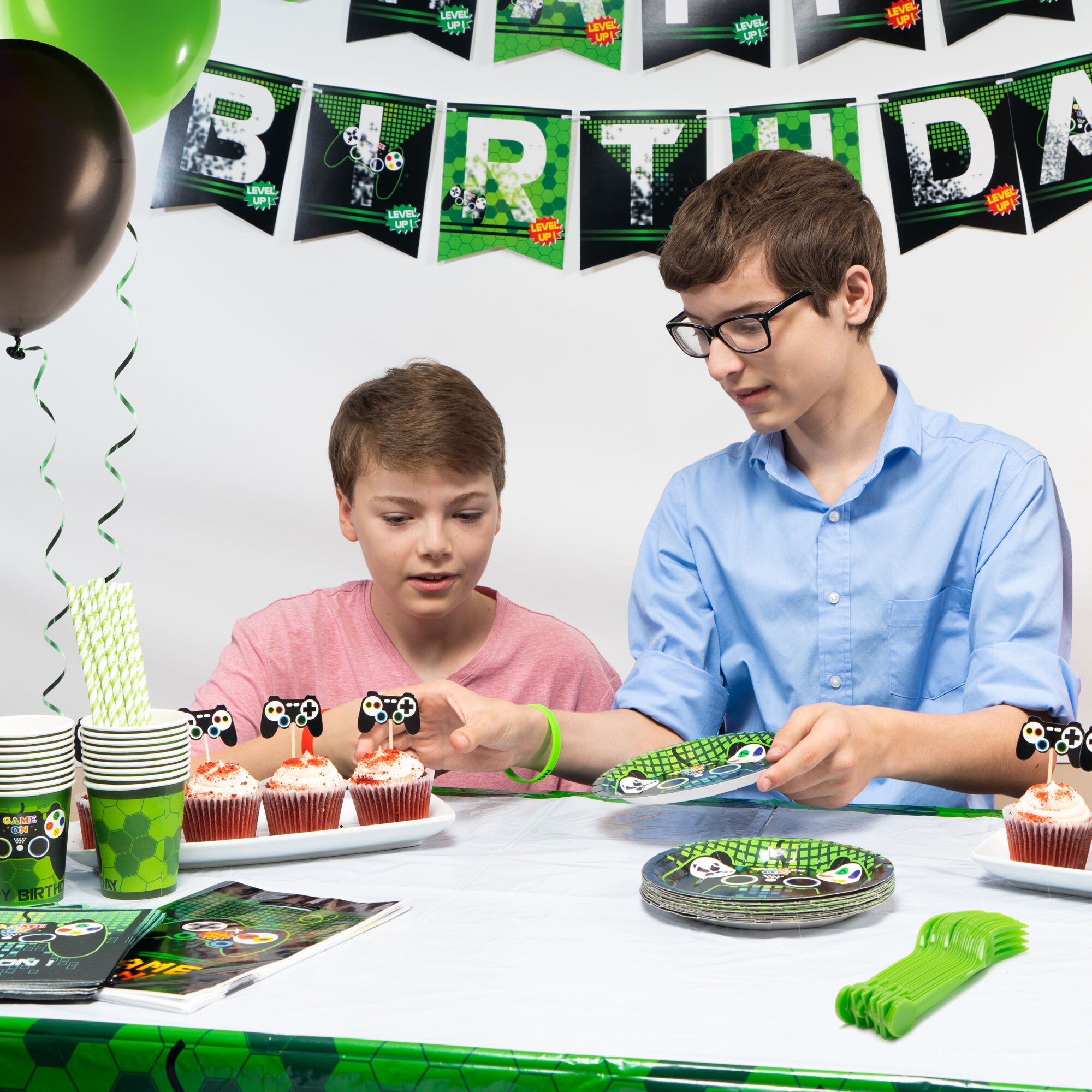 Kit Completo Decorazioni Compleanno A Tema Videogiochi | Striscione, Palloncini, Tovaglia | Per Feste Bambini