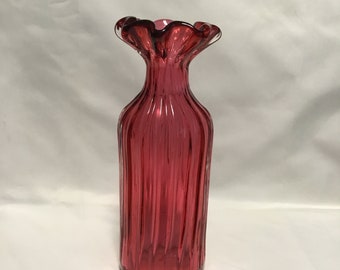 Beautiful Hand Made Vintage Cranberry Blown Glass Studio Art Vase