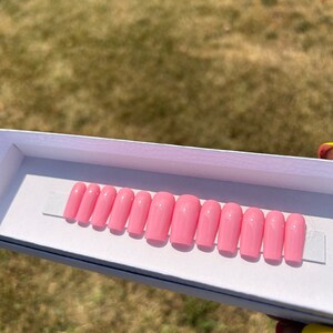 Gel press on nails