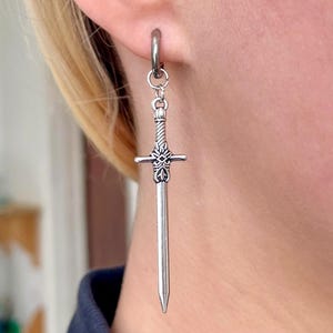 Silberne Schwert Creolen, Edelstahl Dolch, Gothic Schmuck