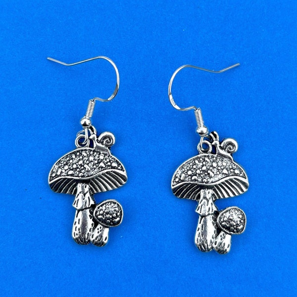 Silver Mushroom Earrings, Snail Earrings, Toadstool Earrings, Plant Earrings, Nature Earrings, Mushroom Gifts, Fairycore Cottagecore Jewelry