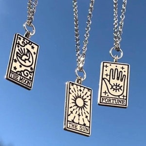 Tarotkaartketting, zilveren tarotkaartsieraden, zon, maan, fortuin, astrologieketting, heksenketting, mystieke sieraden
