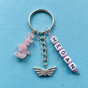 Personalisierter Kristall-Schlüsselanhänger, personalisierter Rosenquarz-Namens-Schlüsselanhänger, Herz, Rosa, Edelstein, Anhänger, Schlüsselhalter, Geschenk für Sie, beste Freundin