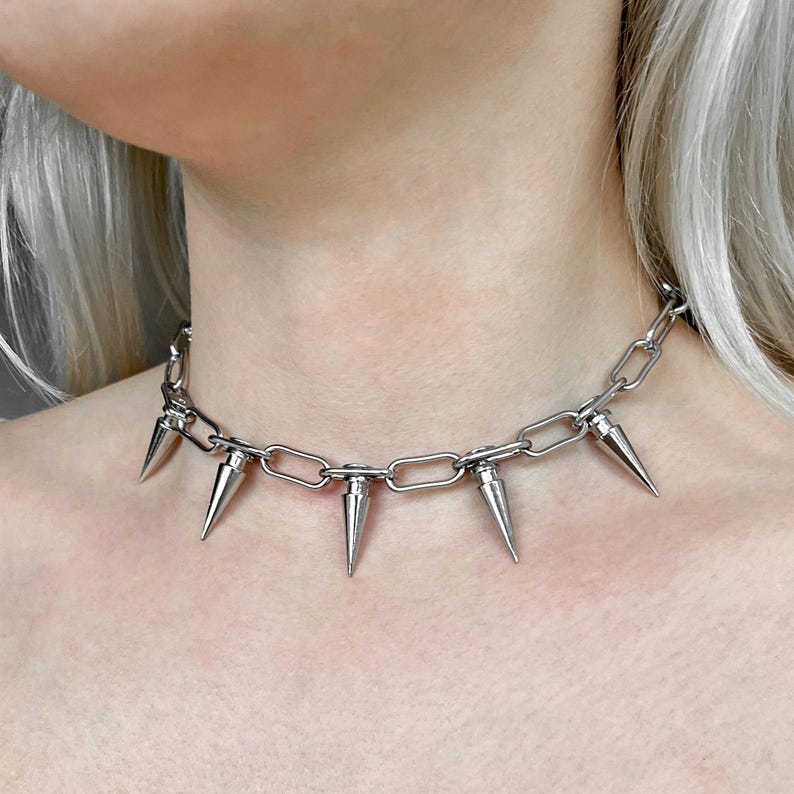 Silver plated spike choker with chunky stainless steel chain links