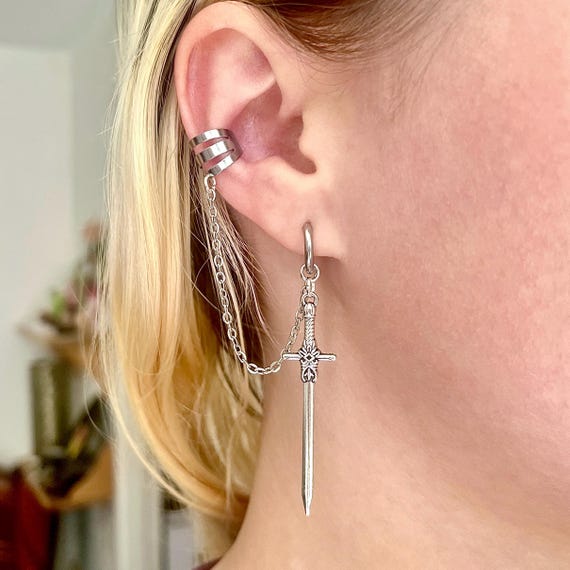 Sword Ear Cuff, Sword Earrings Ear Cuff with Chain, Silver Dagger Earrings, Sword Jewelry, Gothic Jewelry, Goth Earrings, Alternative Punk