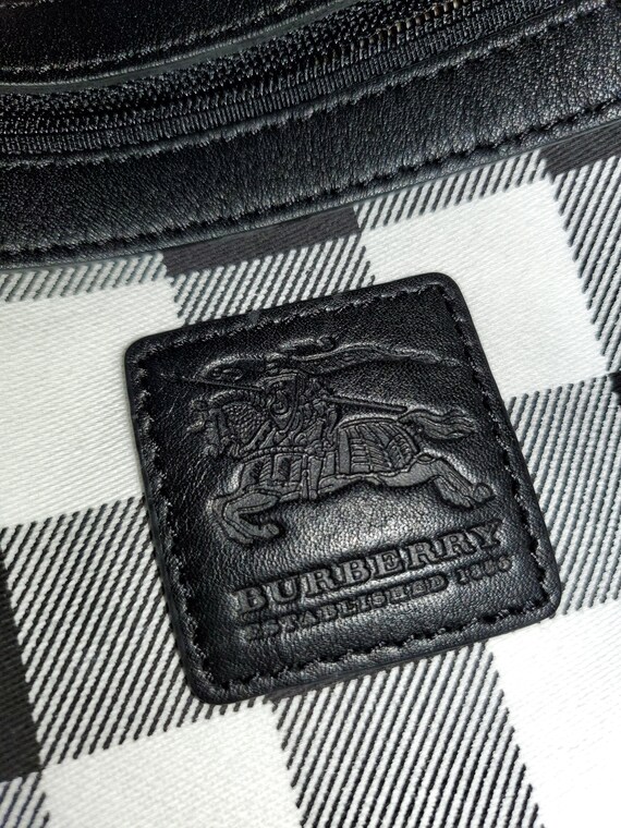 Authentic Vintage Burberry black crossbody bag - image 7