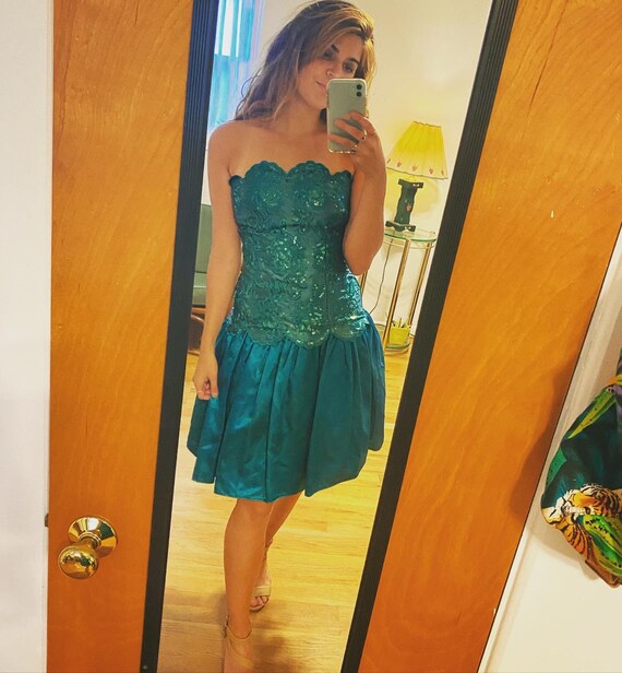 Small Vintage 80s sequin prom dress / Gunne Sax Pr