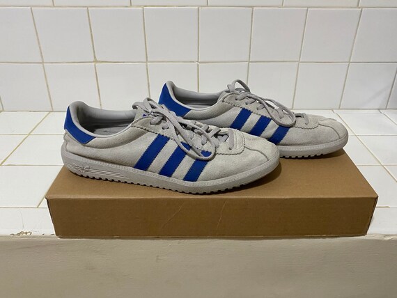 Vintage inspired Mens gray adidas Sneakers / Mens