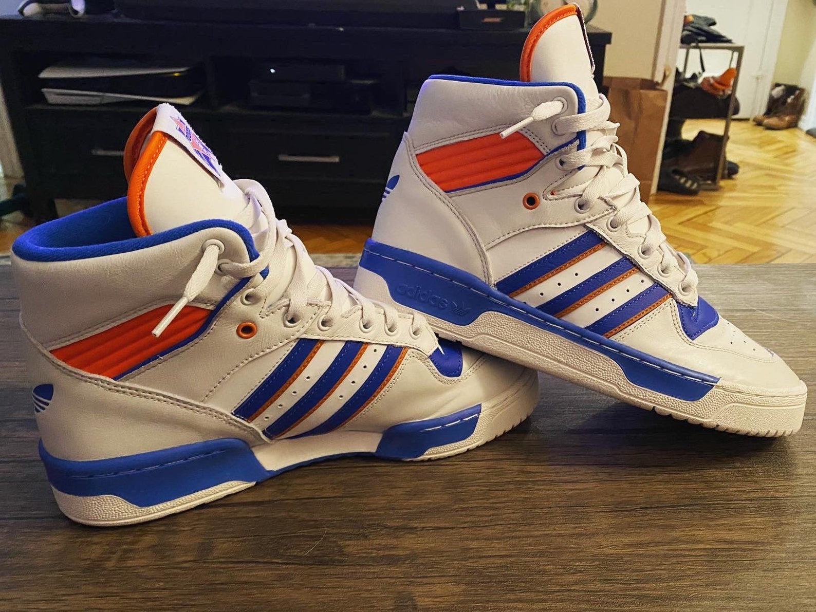 vintage adidas high top shoes