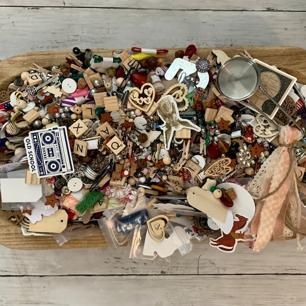 Junk Journal Embellishment Mystery Scoop, Charms, Beads, Ephemera