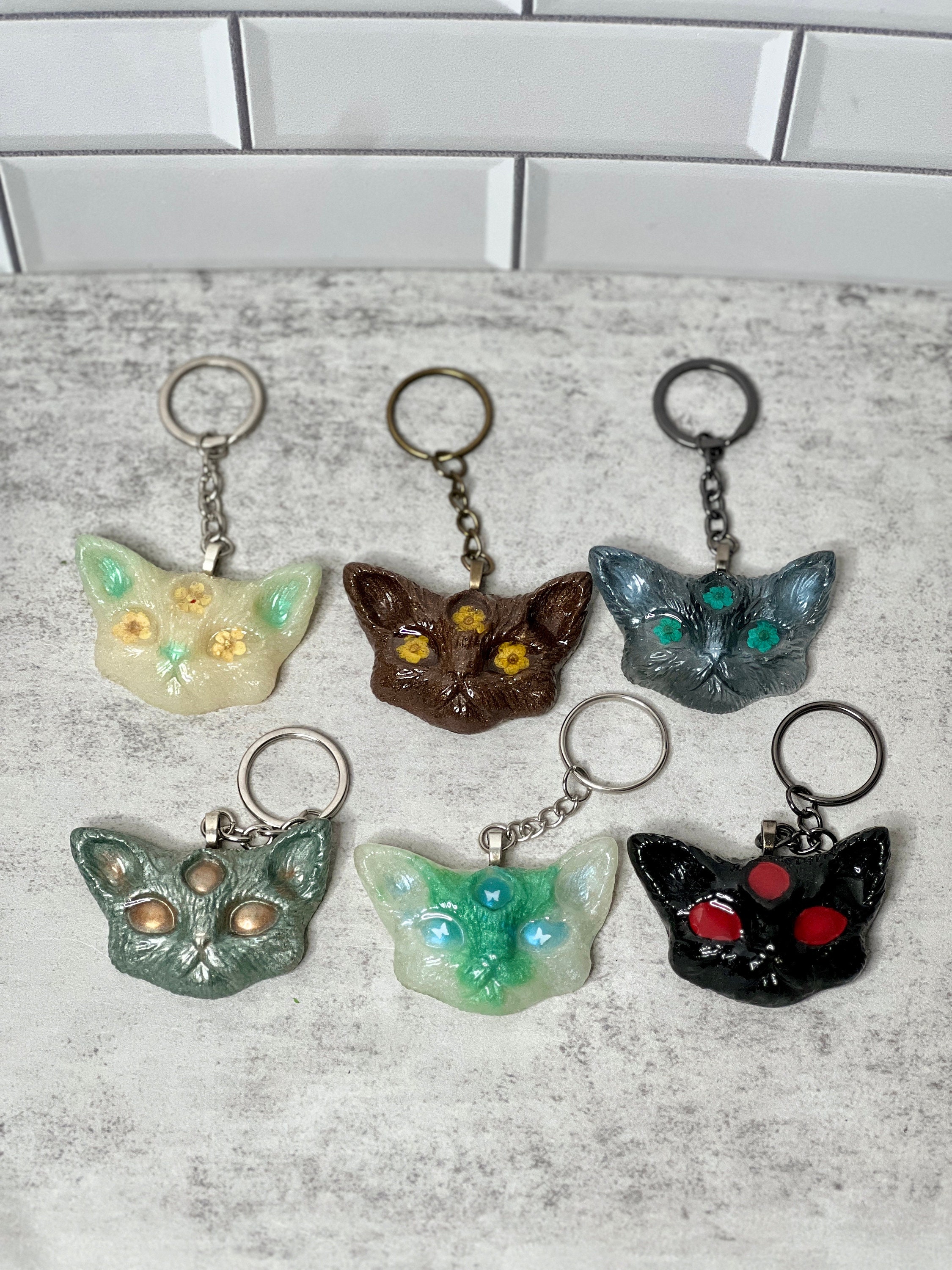 Cartoon Resin Sprout Meow Squint-eyed Cat Key Chain Cute Proud