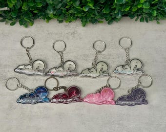 Resin Ghost Keychain: Spooky Halloween Friend, Handmade Gift