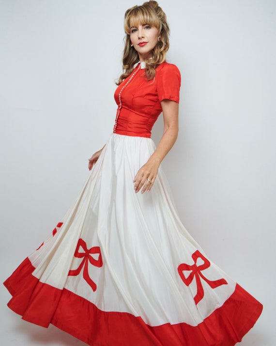 1940s red & white taffeta satin gown - image 4