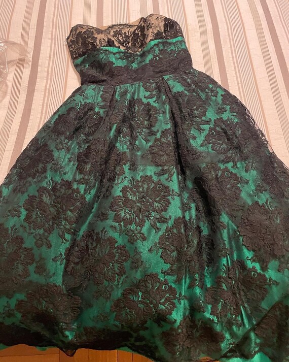 1950s black & green lace party dress - image 2