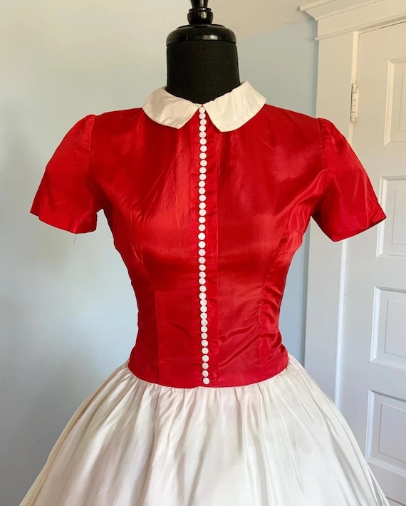 1940s red & white taffeta satin gown - image 3