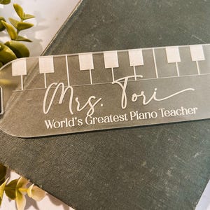 Personalized Piano Bookmark: Engraved Acrylic Gift for Music Lovers