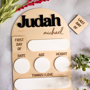 Personalized First Day of School Sign, Back to School Photo Sign, Reusable Back to School Sign, Last Day of School Sign,