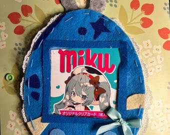 Tamagotchi Felt Photo Frame for Ita Bags
