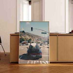 Póster de Porsche de Malibú, coche de surf vintage, arte mural playero retro, decoración con estilo californiano de los años 70