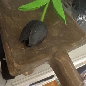primitive faux tulips 2. Black
