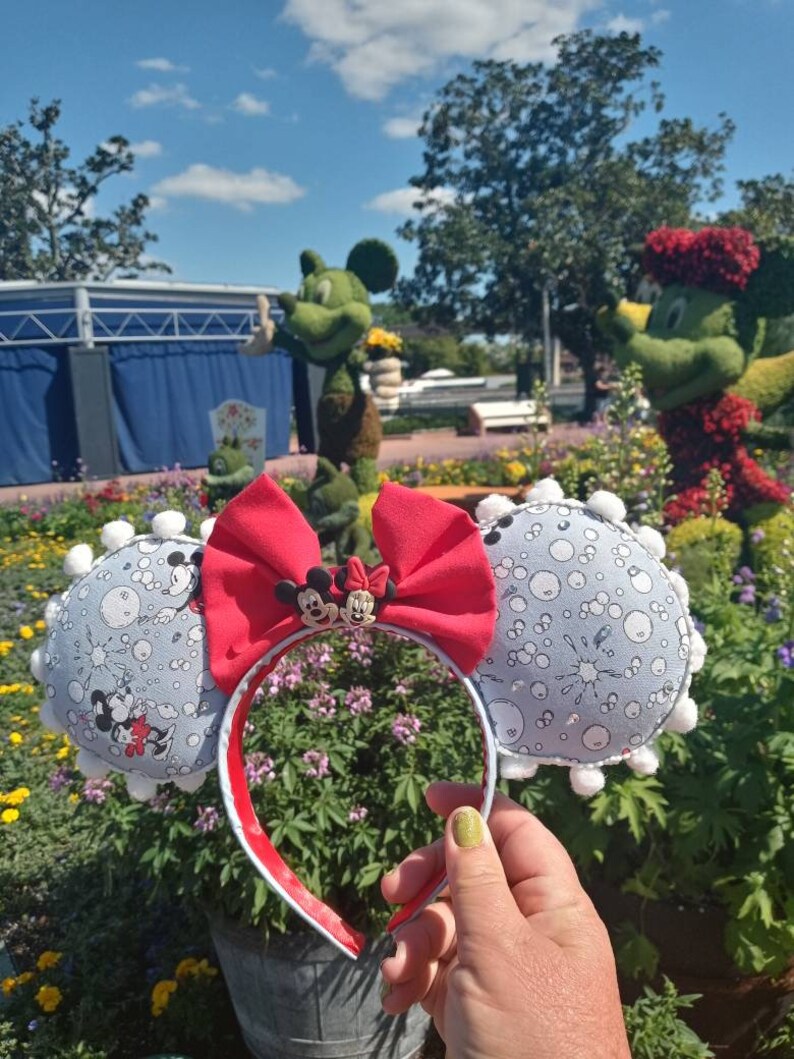 Mickey and Minnie Ears Fun With Bubbles Mickey Ears Epcot Etsy