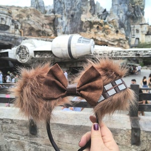 Orejas de Mickey de Chewbacca, orejas de ratón de Star Wars, orejas de Mickey de Wookie, orejas de ratón de Hollywood Studios, orejas de Mickey de Galaxy's Edge, orejas con diadema