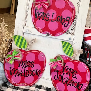 Classroom Apple Doorhanger