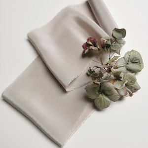 Fita de seda pura Pale Mocha Luxe - fita de seda tingida à mão, fita de seda buquê
