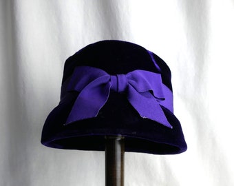 1960s  Mid-Century Purple Velvet Hat