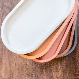 Concrete Oval Catchall Tray